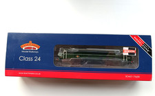 BACHMANN 32-425V CLASS 24 DIESEL D5000 BR GREEN OO GAUGE