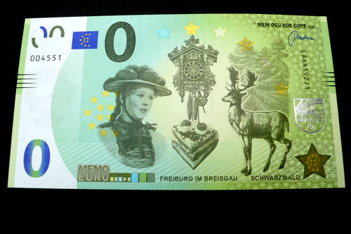 Freiburg woman watch deer memo - woman,