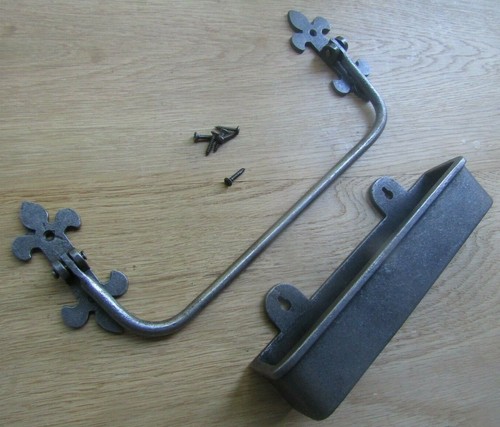 Cast iron pew - pew, rail