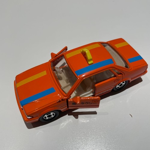 Tomica nissan cedric - taxi, 62