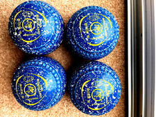 TAYLOR BLAZE BOWLS. SIZE 2