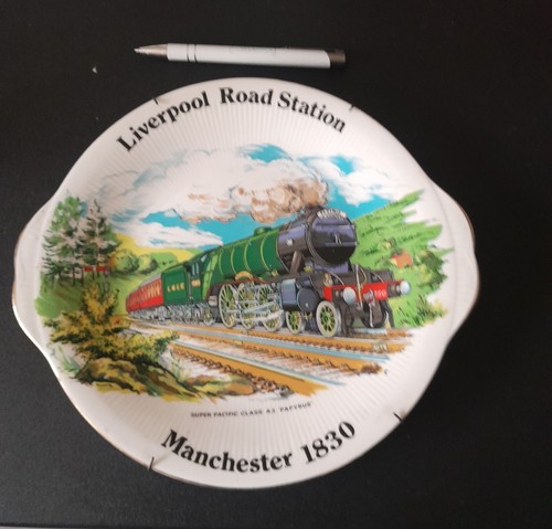 Bone china plate - plate, ‘flying