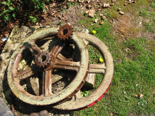 Vintage pulley hoist old - pulley,