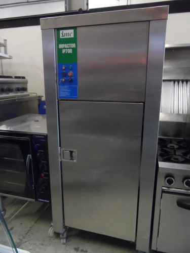 Imc ip700 impactor wheelie bin - imc,