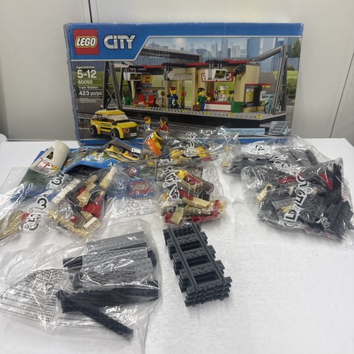 Lego city train station - city:,