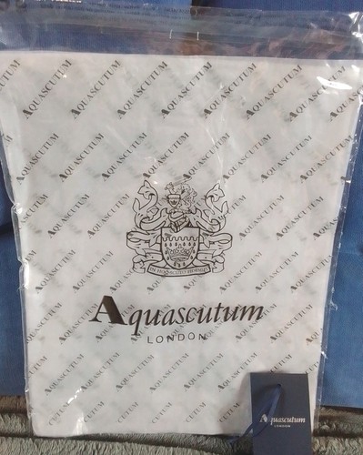 Aquascutum london authentic - aquascutum,