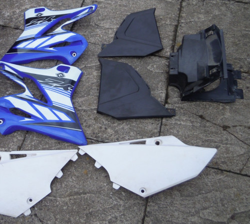 Yamaha 125 250 - 125/250, plastics