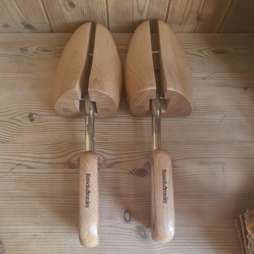 Russell bromley wooden shoe - &,