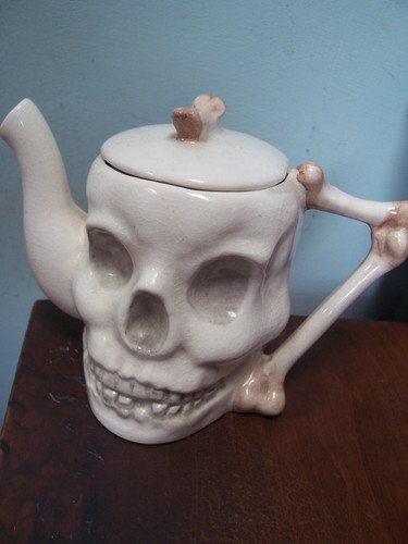 Rare sylvac skull - skull, teapot