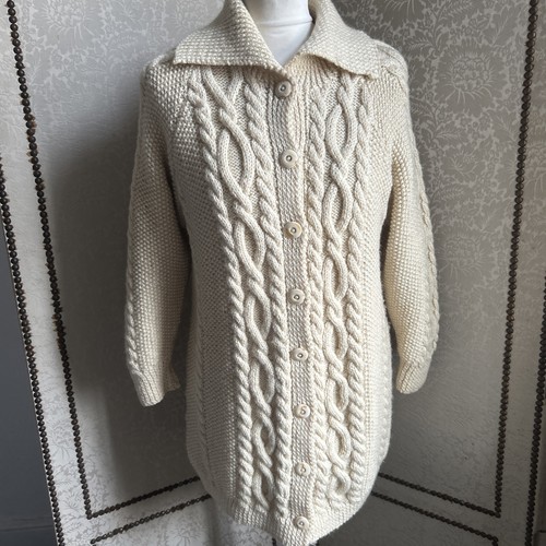 Hand knotted aran 100 - hand,