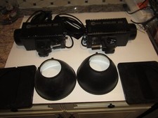 Pair of Multiblitz Minilite 200 Studio Strobe Flash Units Modeling Lamps Tested