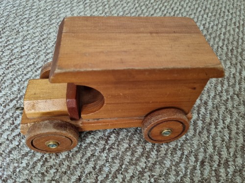 Vintage wooden delivery truck - ,