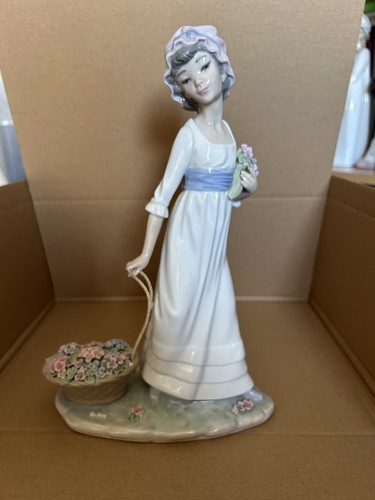 Wild flower by lladro - flower”,