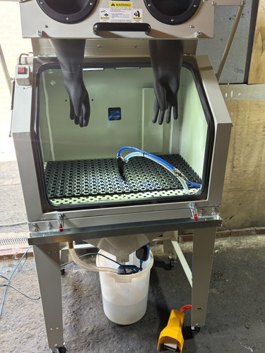 Vapour blasting unit aqua - blasting,