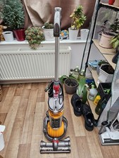 DYSON DC24 MULTI FLOOR