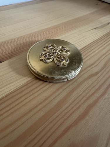 Melissa vintage powder compact - melissa,