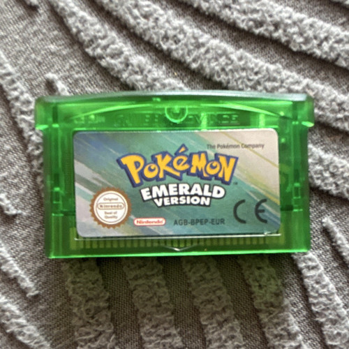 Nintendo pokémon emerald - nintendo,