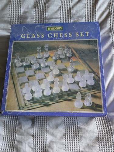 Maxim glass chess set fast - chess,