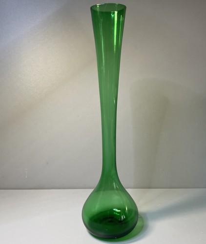 Elegant vintage emerald green - elegant,