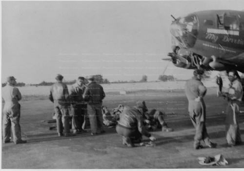 Boeing b17 flying - boeing,