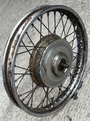 Triumph bonneville front wheel - triumph,