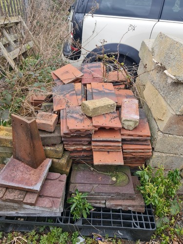 Roof tiles clay 100 include - clay,