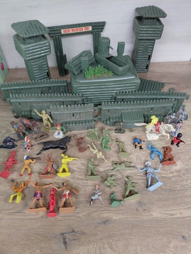 Vintage toys 1970s plastic - 1970s,