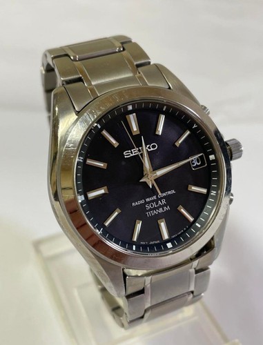 Seiko solar titanium radio - seiko,