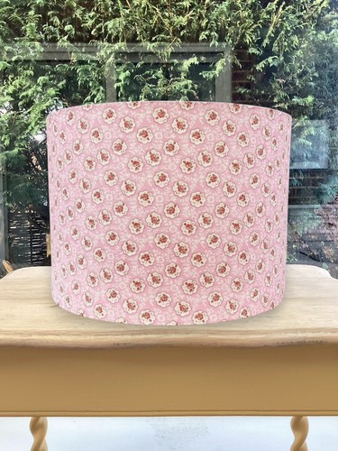 Pink roses lampshade cottage - roses,
