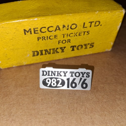 121 1960s dinky toy - toy, metal
