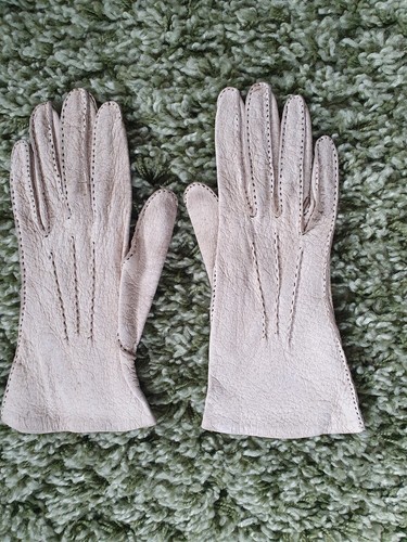 Vintage ladies cream ostrich