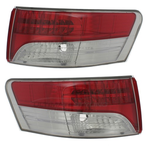 Rear light fits - rear, toyota