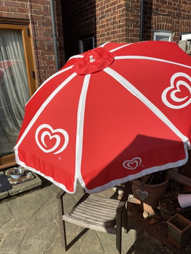 Walls ice cream - walls, parasol