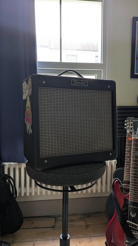 Fender 1x10 guitar - fender,