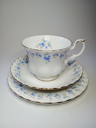 Royal albert memory lane - lane, trio