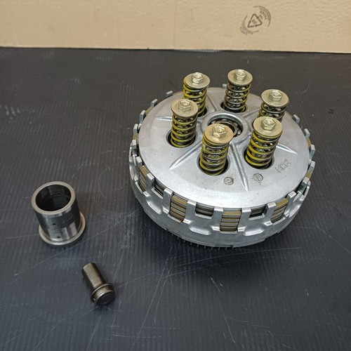 Complete clutch basketball - complete,