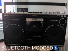 Hitachi  Boombox TRK-8080E. -