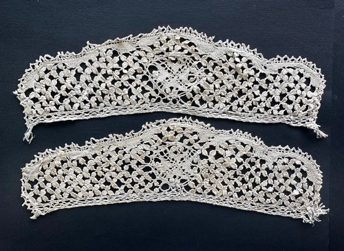 Antique lace cuffs - antique,