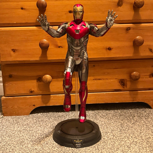 Unboxed hot toys - unboxed,