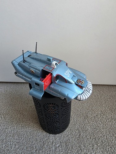Dinky captain scarlet spv - dinky,