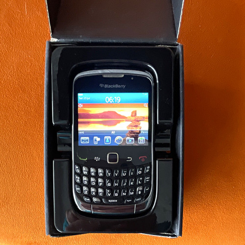 Blackberry curve 9300 - curve, black