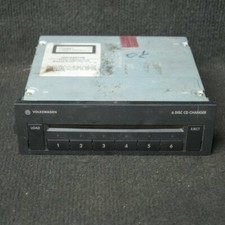 Volkswagen NEW BEETLE CD Changer 6 Disc 2006