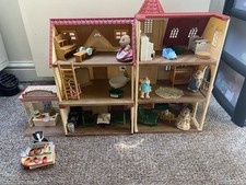 Sylvanian Families Bundle Tower House Cosy Cottage Shop