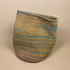 Vintage round african handmade - round,