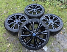 X4 FORD FIESTA MK7.5 13-18