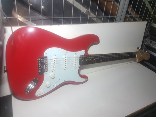 Squier fender strat super - fender,