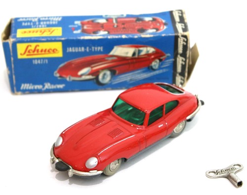Schuco micro racer - racer,