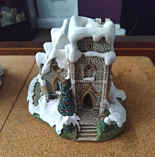 Lilliput lane christmas - lane,