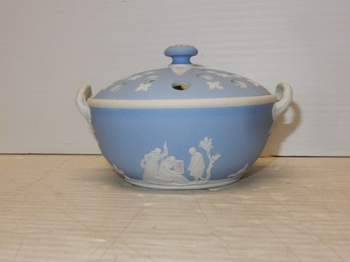 Antique wedgwood light blue - wedgwood,