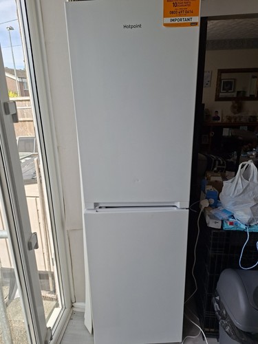 Hotpoint fridge freezer - fridge,